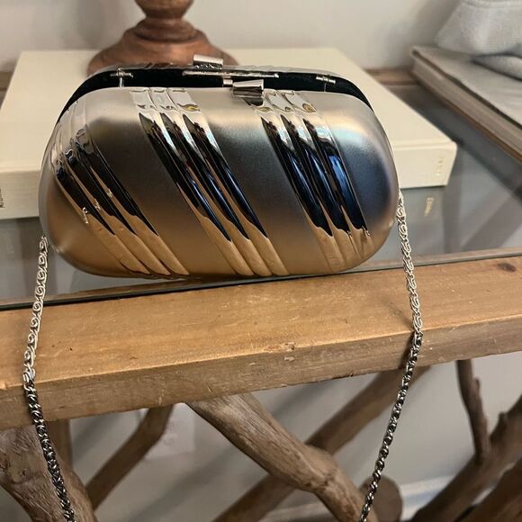 Metallic silver tone occasion Metal bag w silver tone strap. EUC. - Picture 1 of 12